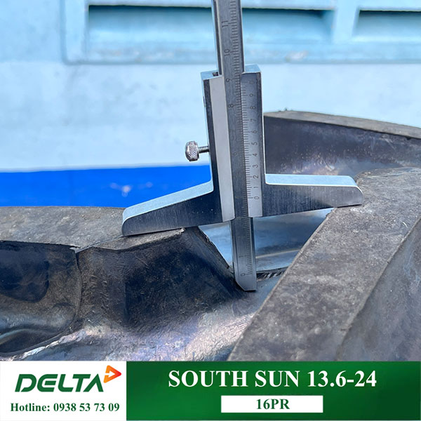 LỐP MÁY CÀY 13.6-24 SOUTHSUN GIÁ TỐT