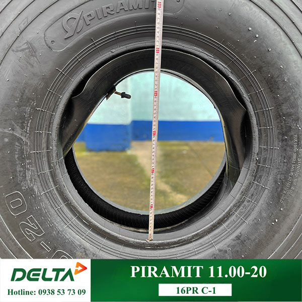 LỐP XE LU LÁNG PIRAMIT 11.00-20