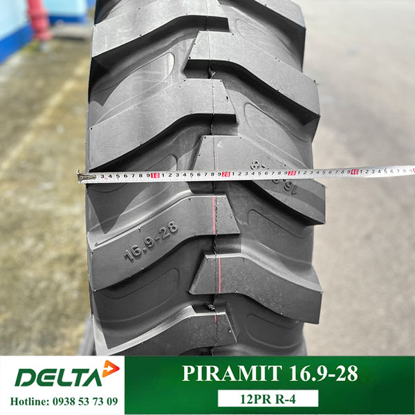 LỐP XÚC LẬT PIRAMIT 16.9-28 TRUNG QUỐC