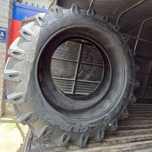 Lốp xe máy cày Speedway 124-36