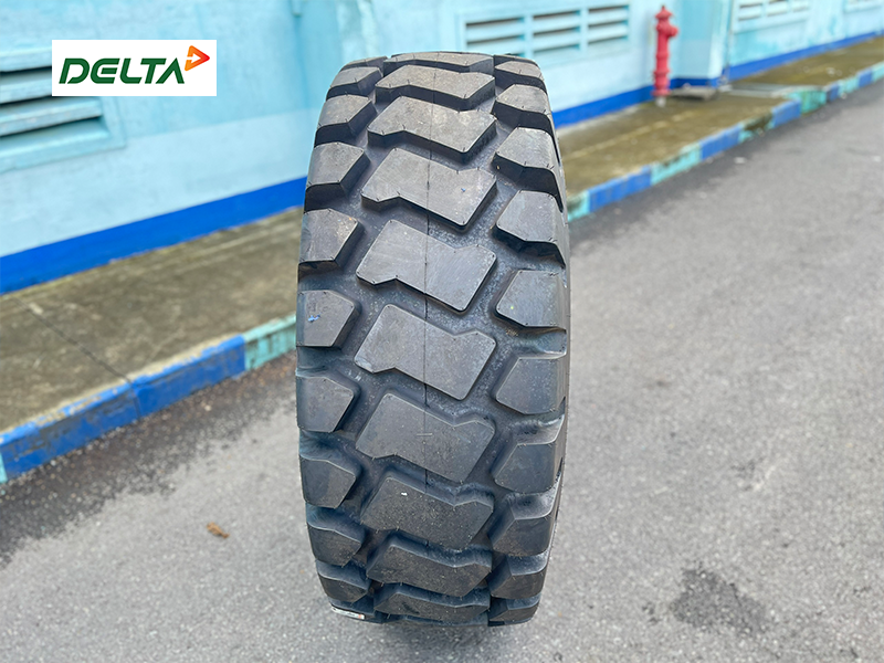 Lốp máy xúc lật Doosan