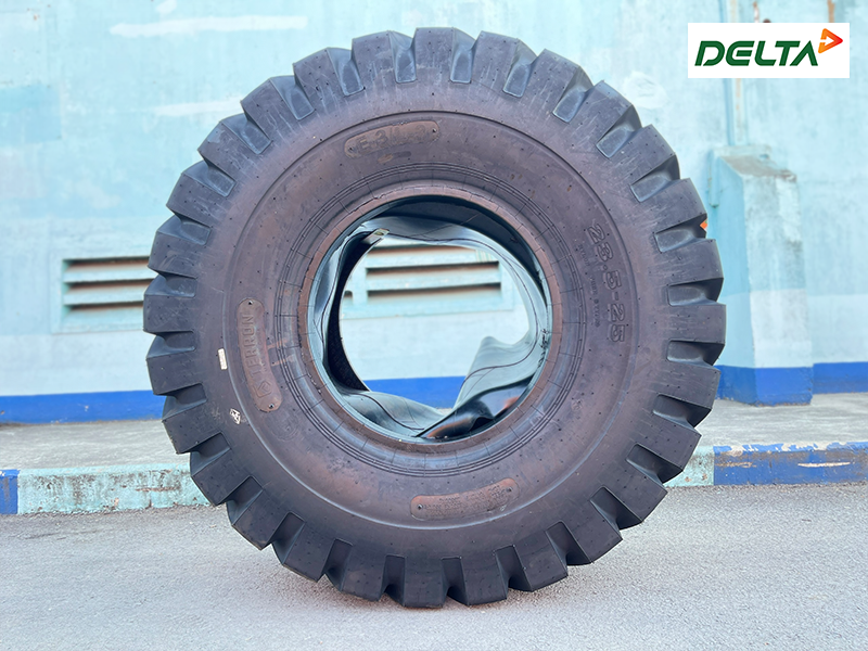 Lốp máy xúc lật Volvo