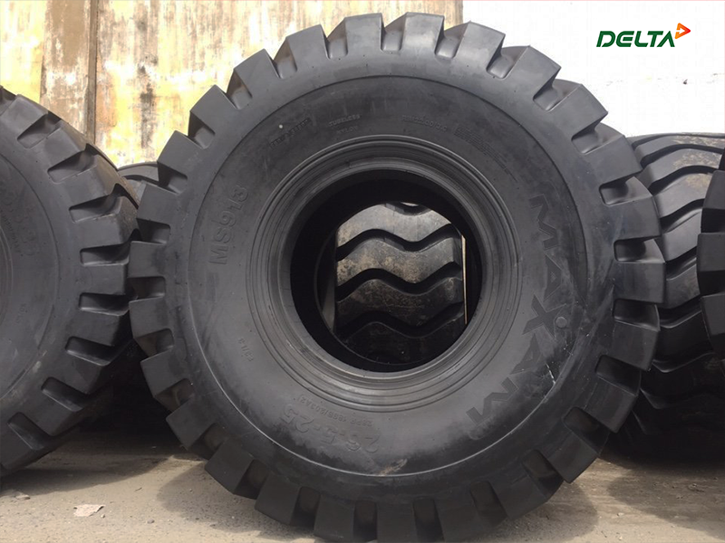 Lốp xúc lật Maxam