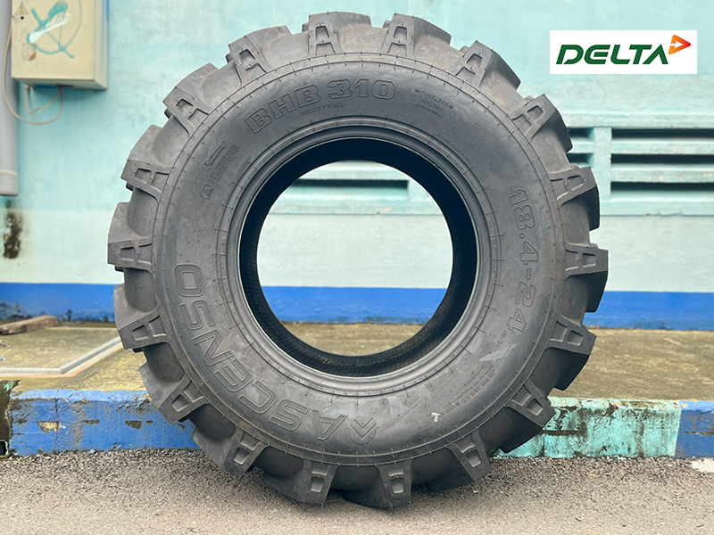 Lôp xúc lật tại Đà Nẵng