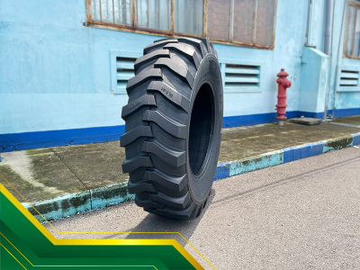 LỐP XÚC LẬT TẠI TÂY NINH