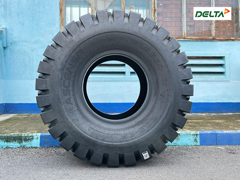 Lốp xúc lật cỡ lớn