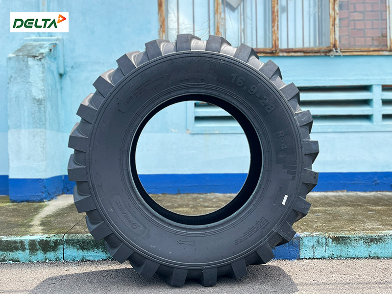 Lốp xúc lật tại Cần Thơ